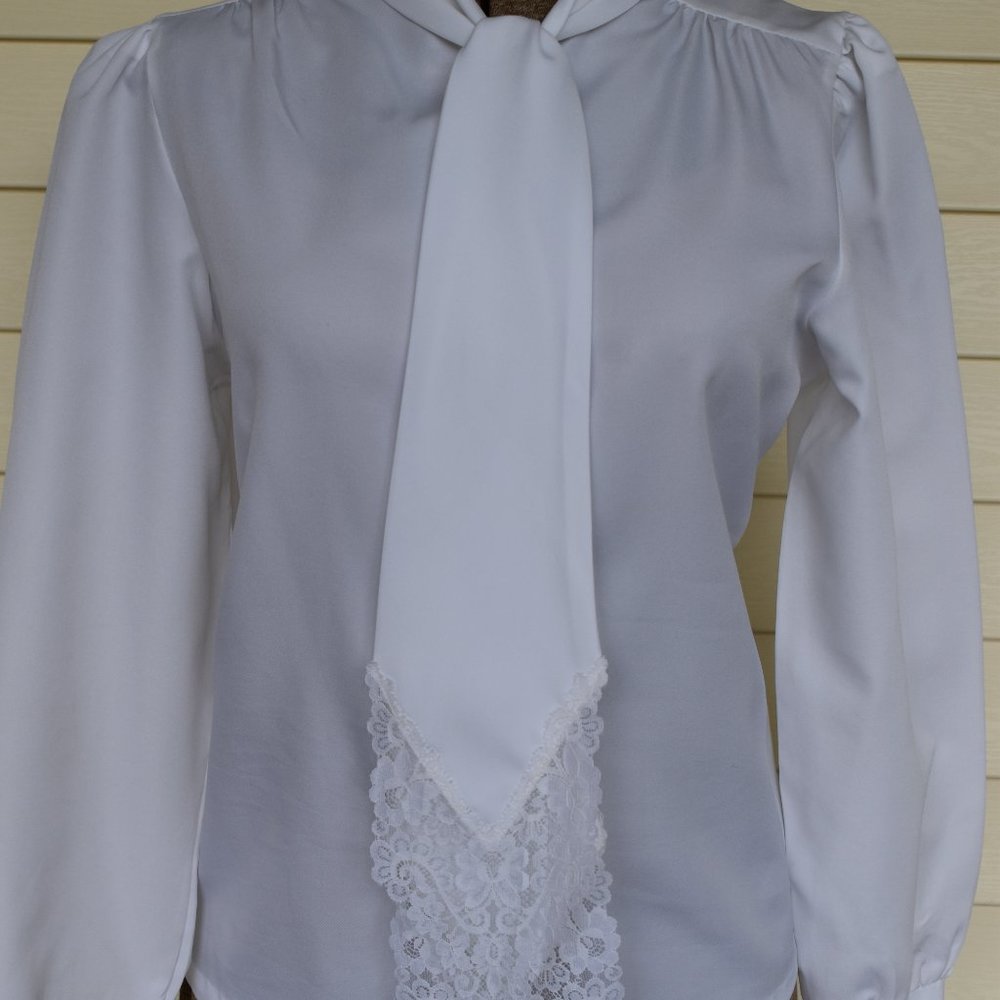 Rhonda Lee White Vintage Blouse (14) - Picture 4 of 6